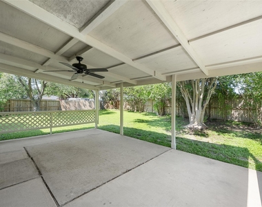 17402 Eastwood Circle - Photo Thumbnail 16