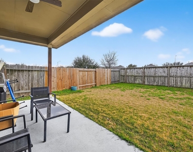 6515 Sterling Shores Lane - Photo Thumbnail 37