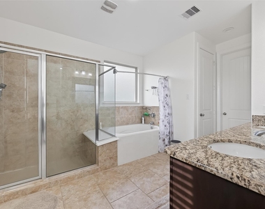6515 Sterling Shores Lane - Photo Thumbnail 24