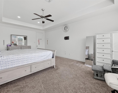 6515 Sterling Shores Lane - Photo Thumbnail 23