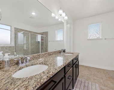 6515 Sterling Shores Lane - Photo Thumbnail 28