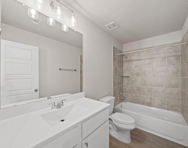 831 Red Oakland Drive - Photo Thumbnail 9