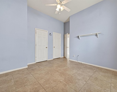 12727 Magnolia Leaf Street - Photo Thumbnail 13