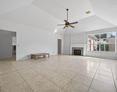 12727 Magnolia Leaf Street - Photo Thumbnail 6