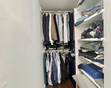 412 Pacific Street - Photo Thumbnail 11