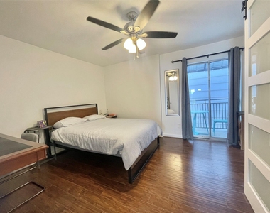 412 Pacific Street - Photo Thumbnail 7