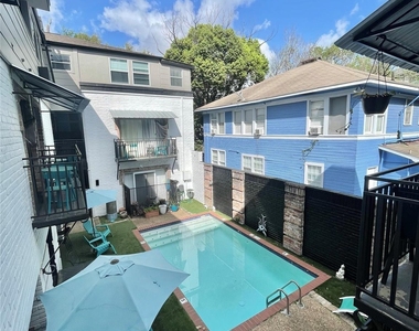 412 Pacific Street - Photo Thumbnail 14