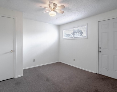 137 Lee Lane - Photo Thumbnail 8