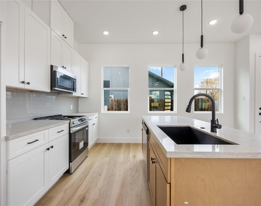 4804 Carmen Street - Photo Thumbnail 9