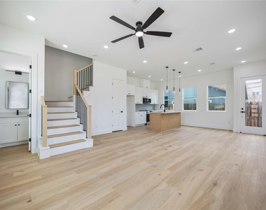 4804 Carmen Street - Photo Thumbnail 5