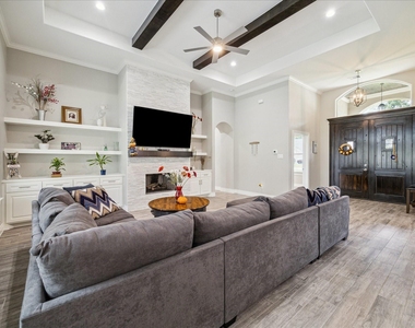 128 Road 6615 - Photo Thumbnail 7