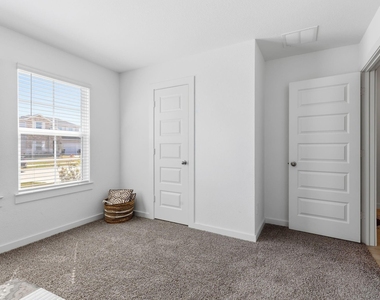 31714 Melkridge Drive - Photo Thumbnail 3