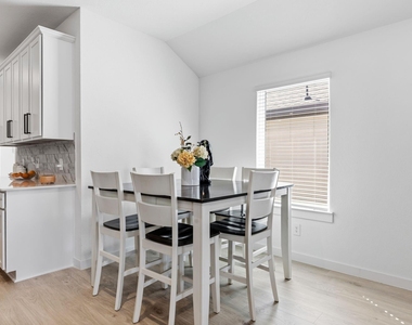 31714 Melkridge Drive - Photo Thumbnail 14