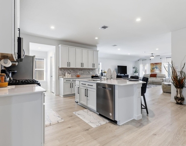 31714 Melkridge Drive - Photo Thumbnail 10