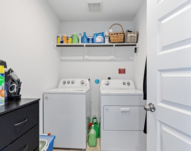 31714 Melkridge Drive - Photo Thumbnail 17