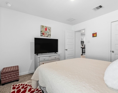 31714 Melkridge Drive - Photo Thumbnail 8
