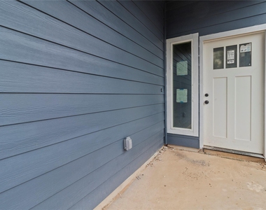 8127 Hoffman Street - Photo Thumbnail 3