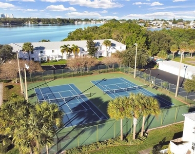 3893 Pompano Drive Se - Photo Thumbnail 17