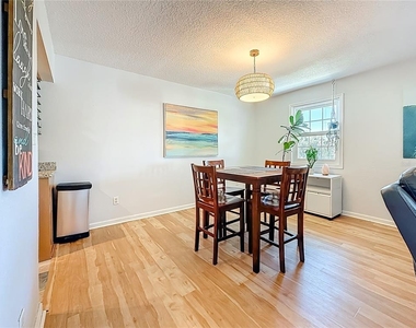3893 Pompano Drive Se - Photo Thumbnail 5