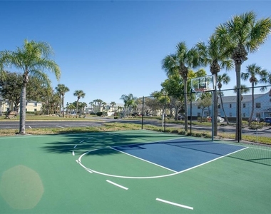 3893 Pompano Drive Se - Photo Thumbnail 15