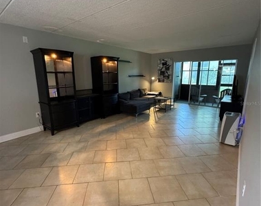 109 Pine Court - Photo Thumbnail 10