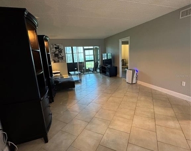 109 Pine Court - Photo Thumbnail 9