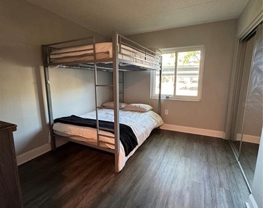 109 Pine Court - Photo Thumbnail 32