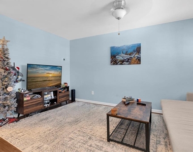 5440 S Macdill Avenue - Photo Thumbnail 1