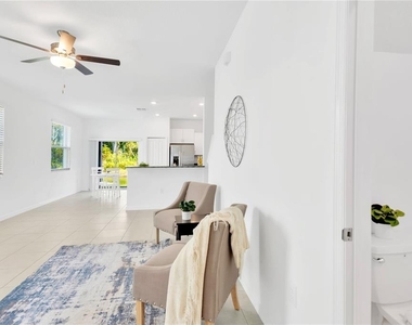 6032 Shiner Street - Photo Thumbnail 11