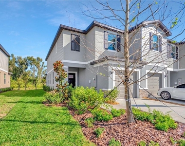 6032 Shiner Street - Photo Thumbnail 3