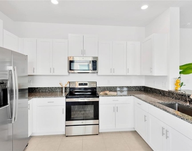 6032 Shiner Street - Photo Thumbnail 15