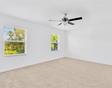 6032 Shiner Street - Photo Thumbnail 10