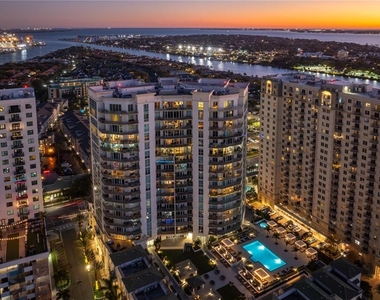 450 Knights Run Avenue - Photo Thumbnail 94