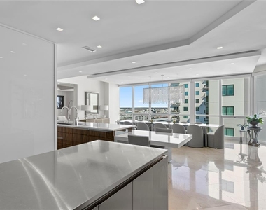 450 Knights Run Avenue - Photo Thumbnail 25