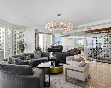 450 Knights Run Avenue - Photo Thumbnail 6
