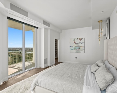 450 Knights Run Avenue - Photo Thumbnail 37