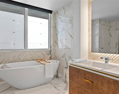 450 Knights Run Avenue - Photo Thumbnail 33