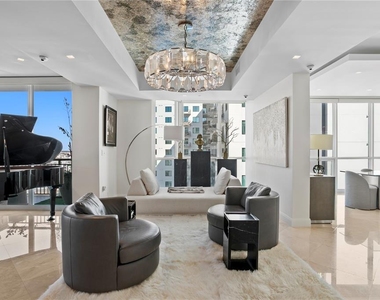 450 Knights Run Avenue - Photo Thumbnail 9
