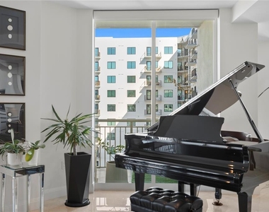 450 Knights Run Avenue - Photo Thumbnail 7