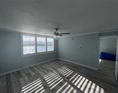 7625 Sun Island Drive S - Photo Thumbnail 19