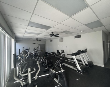 7625 Sun Island Drive S - Photo Thumbnail 48