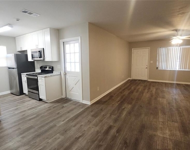908 Westmore Avenue - Photo Thumbnail 2