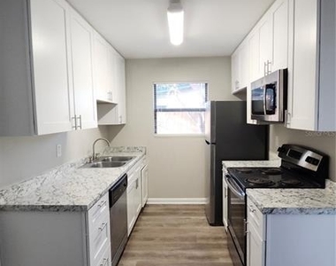 908 Westmore Avenue - Photo Thumbnail 3