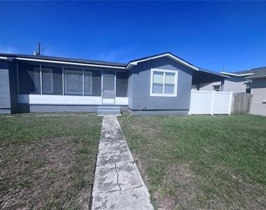 3215 W Pine Street - Photo Thumbnail 1
