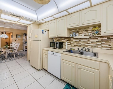 2700 Bayshore Boulevard - Photo Thumbnail 10