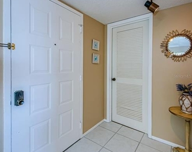 2700 Bayshore Boulevard - Photo Thumbnail 4