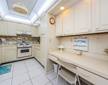 2700 Bayshore Boulevard - Photo Thumbnail 8