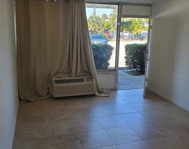 7900 S Orange Blossom Trail - Photo Thumbnail 4