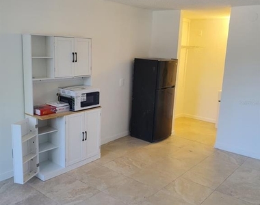 7900 S Orange Blossom Trail - Photo Thumbnail 6