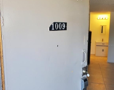 7900 S Orange Blossom Trail - Photo Thumbnail 3